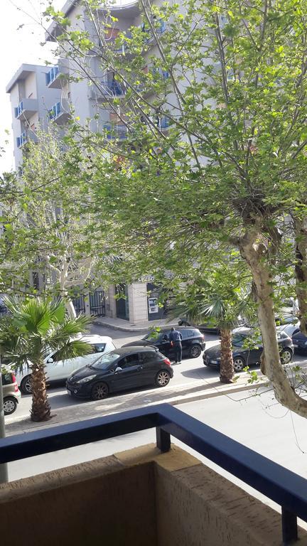 Una Terrazza Nel Sole Appartamento Di Tre Camere E Terrazza Trapani Exterior photo